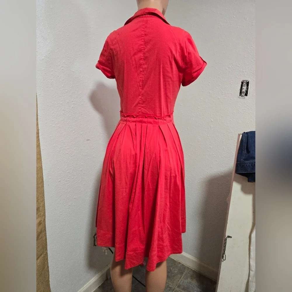 Elegant Coral Button-Up Dress - Picture 6 of 9